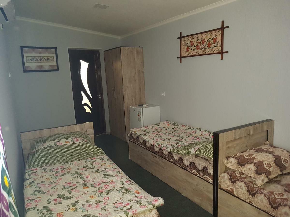 Guest House Ibrohim حلال بخارى المظهر الخارجي الصورة